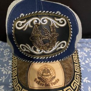 Gorra azul con blanco gallos de pelea