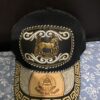 Gorra negra - Caballo con herradura