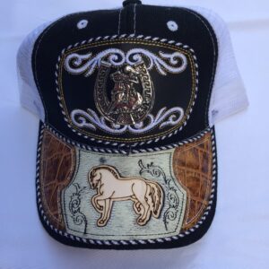 Gorra negra con blanco herradura dorada