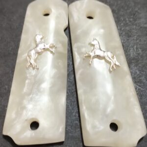 Hand Made Gun Grip - Colt - Perla Caballo Blanco