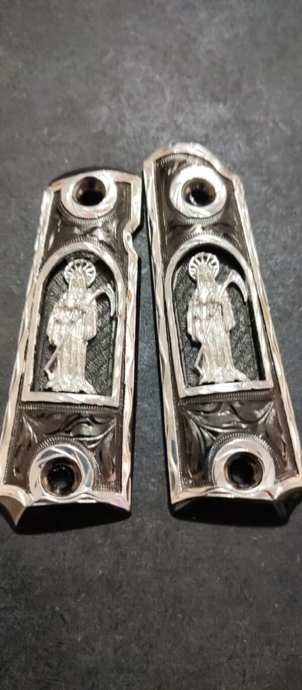 Silver plated gun grip - Colt - Santa Muerte