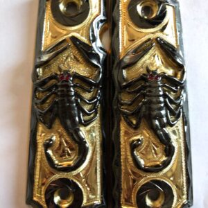 Gold plated gun grip - Colt - Dorado Escorpion Negro