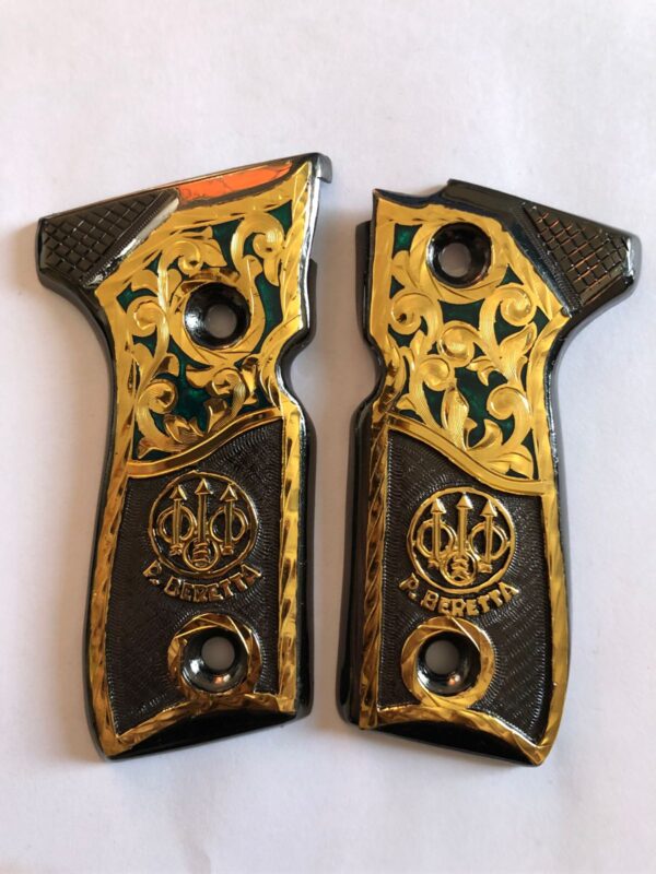 Gold plated gun grip - Beretta 92 - Negro y dorado