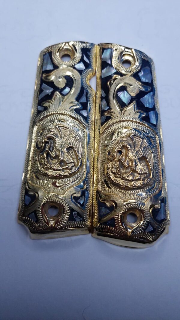 Gold plated gun grip - Colt - Piedras Azules Aguila Mexicana